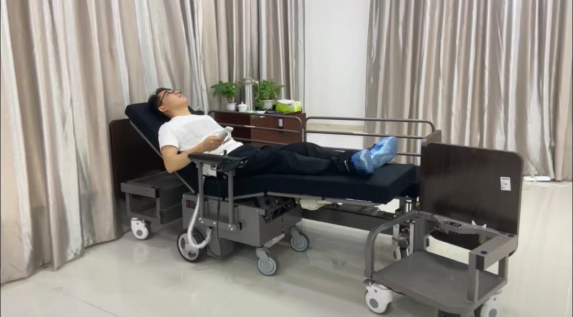 三联全自动床椅一体化机器人