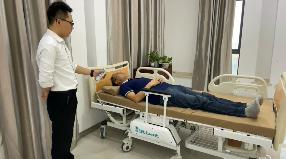 三联医用护理床