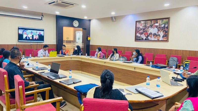 图为印度奥利萨邦在辅助技术需求快速筛查过程中召开相关利益方咨询会议