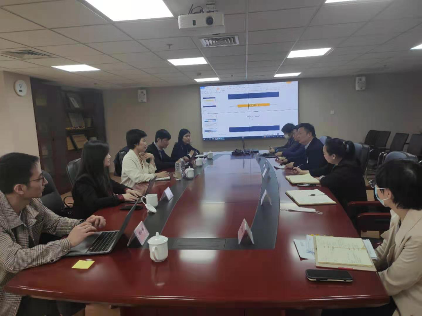 图为座谈会现场