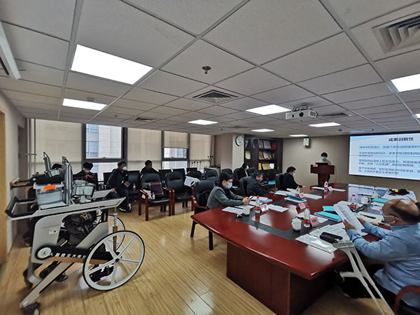 图为课题评审现场